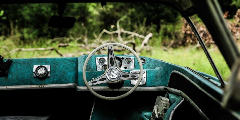 Crystal Clear产品路线图：如何将Vaporwave美学与橙色时尚协调融入品牌演进